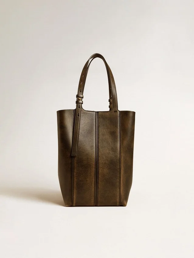 24/7 Bag North South in black distressed leather with adjustable handles