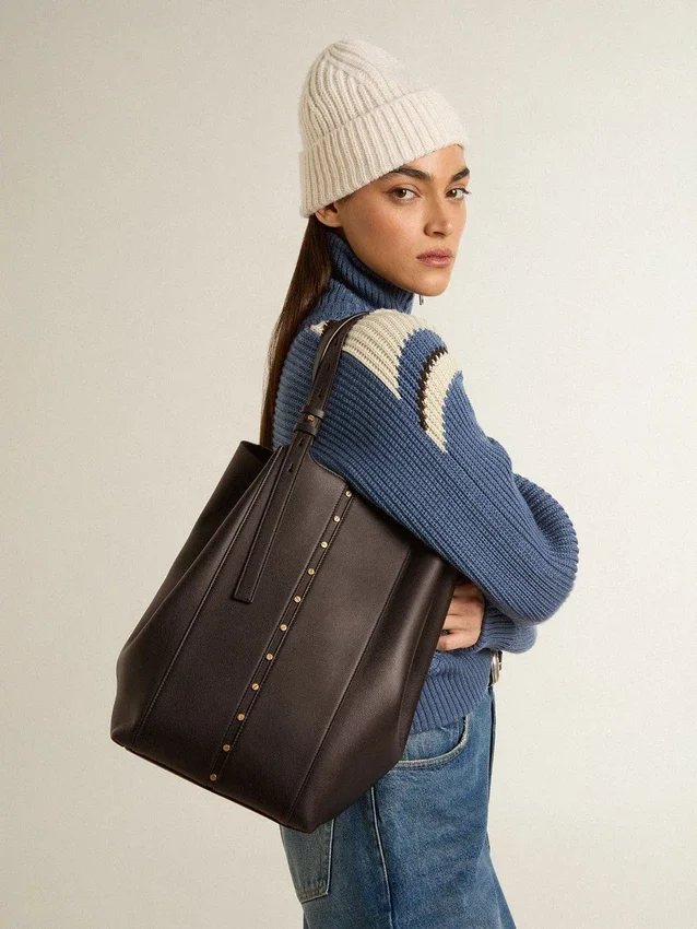 24/7 Bag North South in black leather with adjustable handles