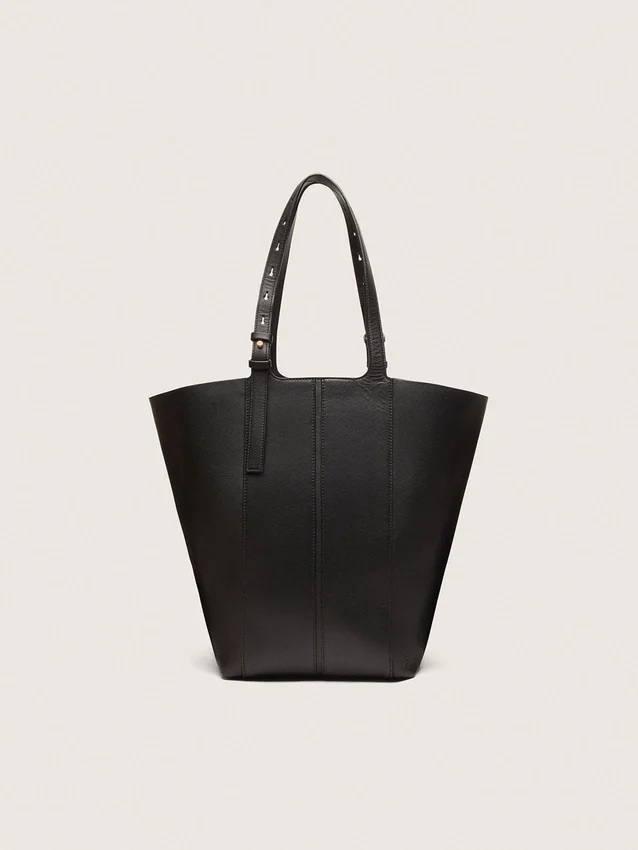 24/7 Bag North South in black leather with adjustable handles