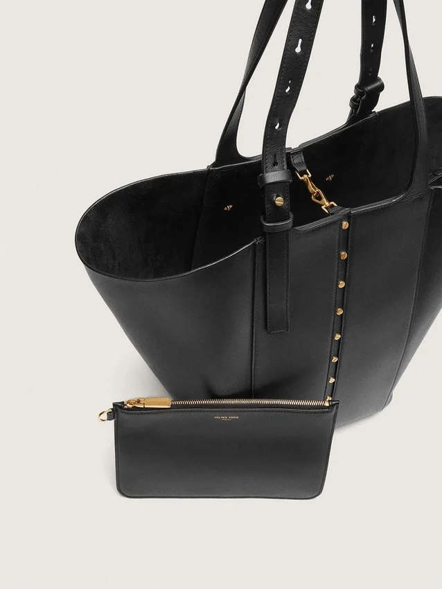 24/7 Bag North South in black leather with adjustable handles