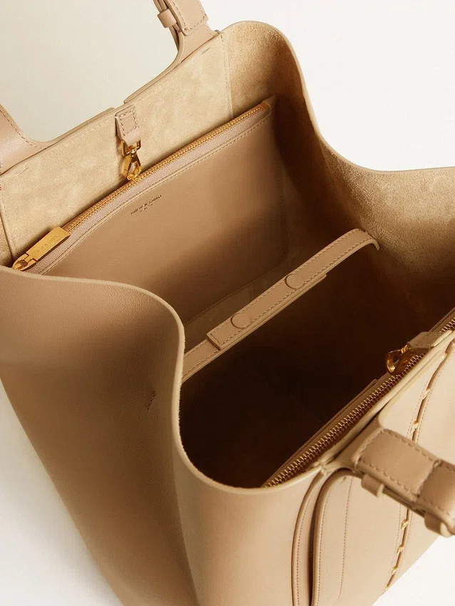 24/7 Bag North South in cappuccino-colored leather with adjustable handles