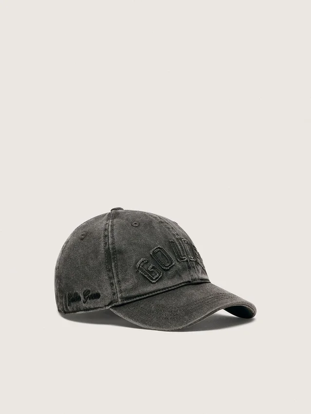 Anthracite baseball cap with tone-on-tone “Golden” patch