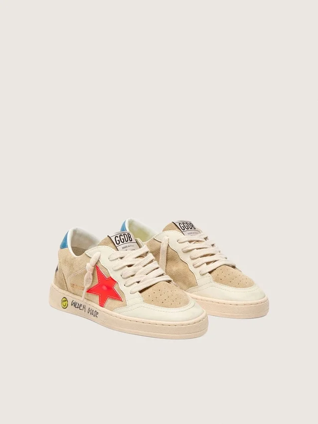 Ball Star Young in beige suede with red star and light blue heel tab