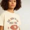 Boys’ T-shirt in worn white with multicolor lettering