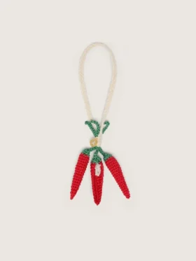 Chili pepper charm in cotton crochet with white crochet chain