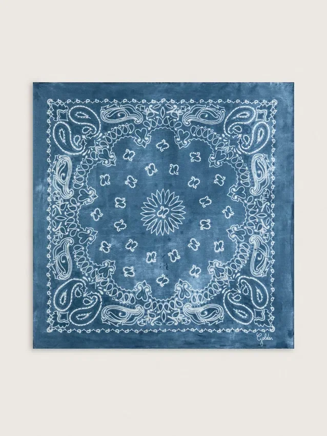 Denim-blue Golden Collection scarf with paisley pattern