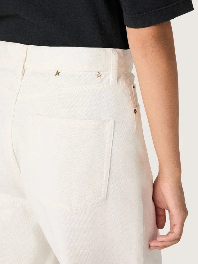 Golden women’s boyfriend jeans in optical white bull denim