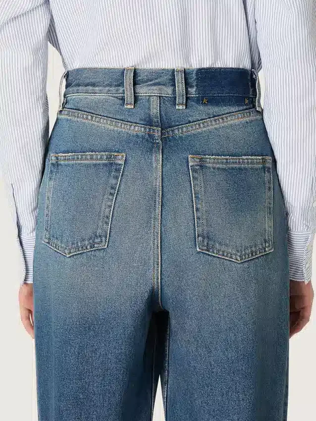Golden women's boyfriend jeans in stone-washed light blue denim