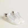 Gray cotton laces with contrasting black logo