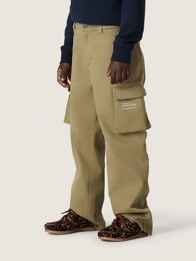 Journey boys’ cargo pants in military-green cotton gabardine with print
