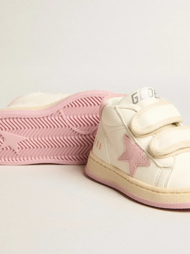 June Junior in nappa leather with old rose suede star and heel tab