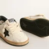 Junior Ball Star in white leather with green suede star