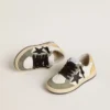 Junior Ball Star in white nappa with dark green suede inserts and black star