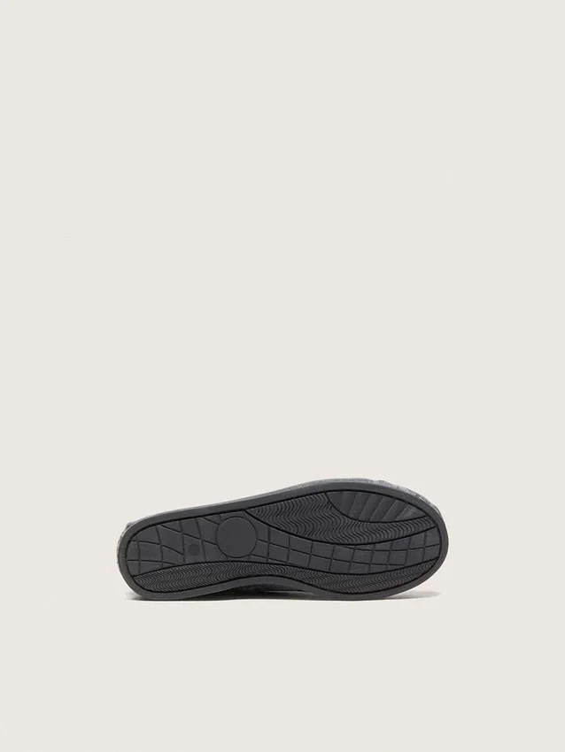 Junior Cruise loafer in black distressed leather