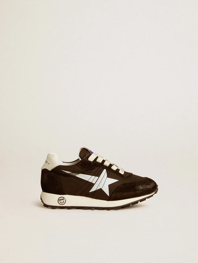 Junior Marathon in black nylon with printed star and leather heel tab