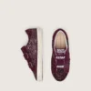Junior Old School in burgundy glitter with burgundy suede star and heel tab