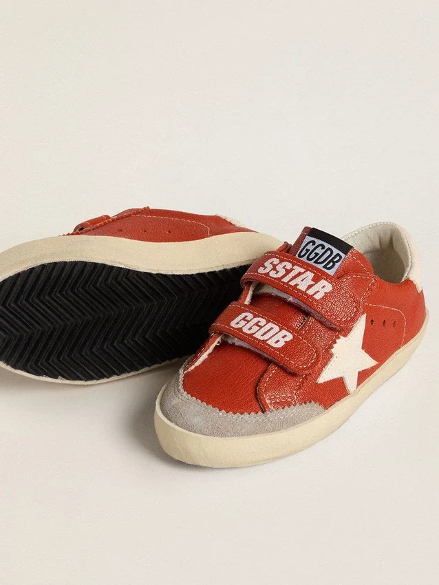 Junior Old School in orange nappa with white star and cream-colored leather heel tab