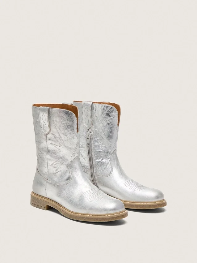 Junior Wish boots in silver metallic leather with star embroidery
