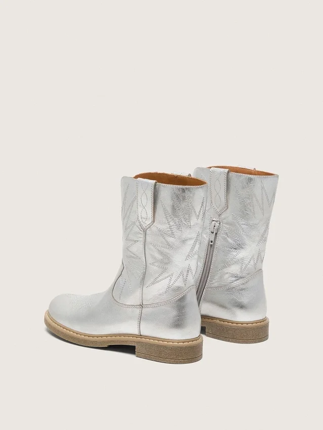 Junior Wish boots in silver metallic leather with star embroidery