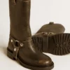 Kurt boots in black leather with silver buckle