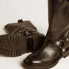 Kurt boots in glossy black leather with silver-colored buckle and studs