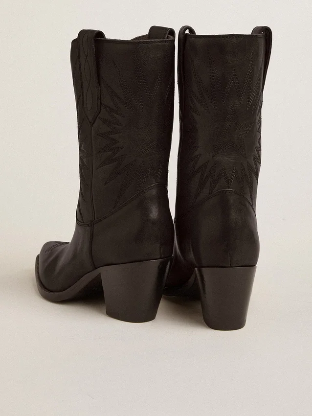 Low Wish Star boots in black leather with tone-on-tone inlay star