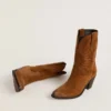 Low Wish Star boots in cognac suede with tone-on-tone embroidered star