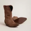 Low Women’s boots in dark brown washed suede