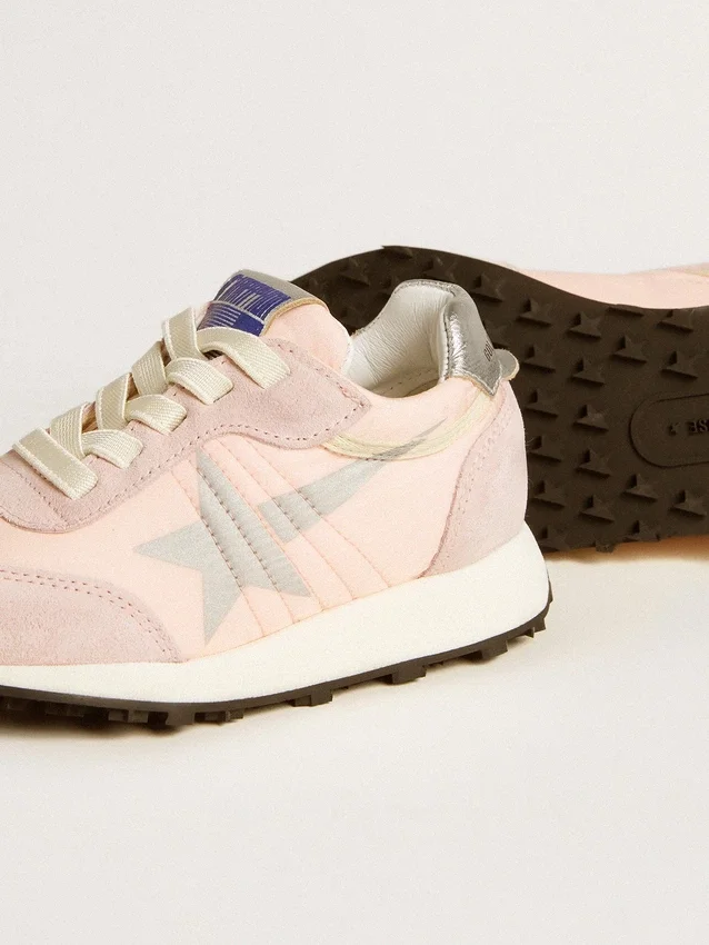 Marathon Junior in pink nylon with printed star and leather heel tab