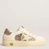 May Teen in white leather and rose gold glitter with beige suede star