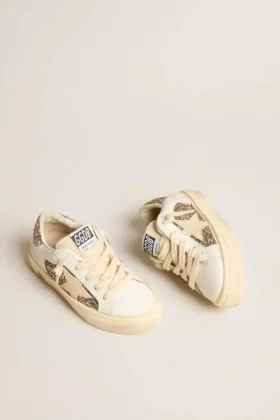 May Teen in white leather and rose gold glitter with beige suede star