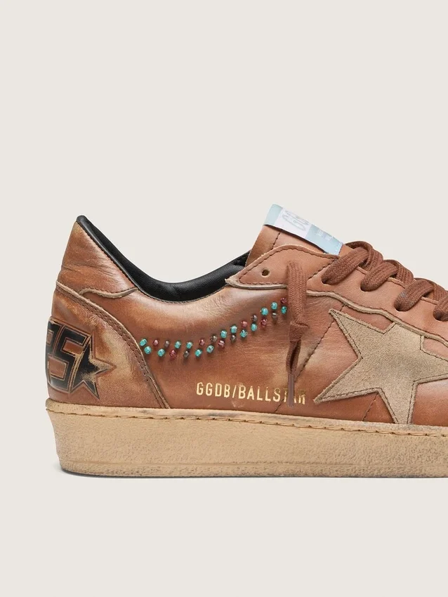 Men's Ball Star in brown leather with beige suede star and beads