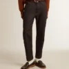Men’s dark blue jeans in one-wash denim