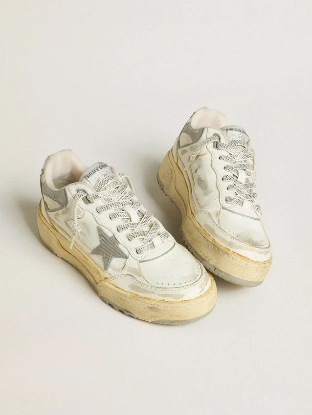 Men’s Forty2 in white leather with laces with Swarovski crystals and gray TPU star