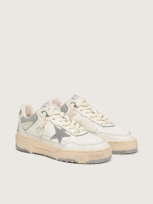 Women’s Forty2 with grey star and white leather heel tab