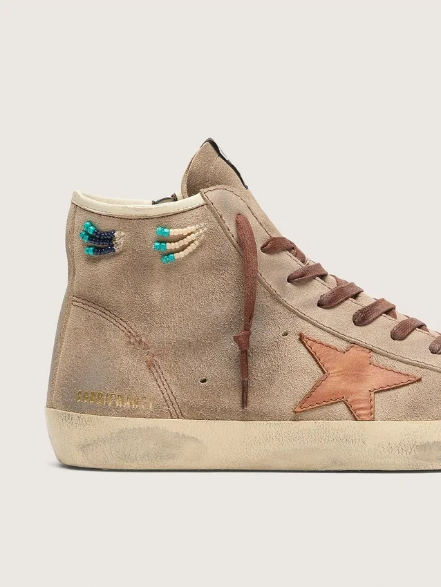 Men’s Francy in beige suede with brown leather star and colored beads