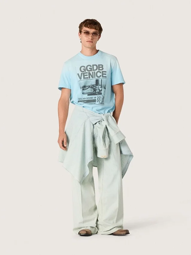 Men’s T-shirt in light blue cotton jersey with graphic print