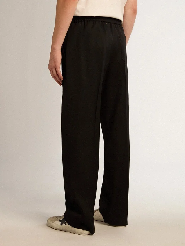 Men’s joggers in black wool