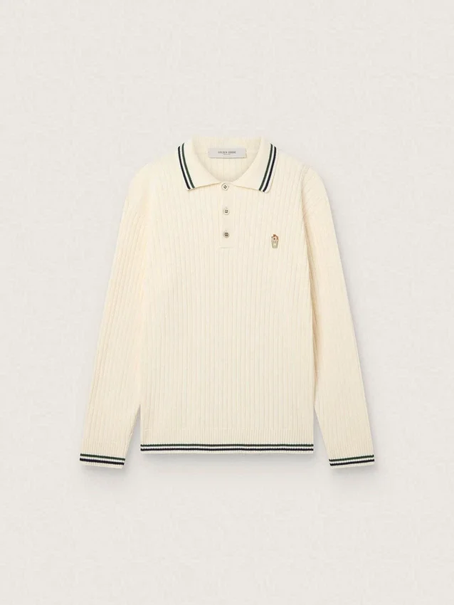 Men’s long-sleeved polo shirt in white knit with contrasting edges and removable pin
