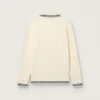 Men’s long-sleeved polo shirt in white knit with contrasting edges and removable pin