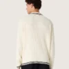 Men’s long-sleeved polo shirt in white knit with contrasting edges and removable pin