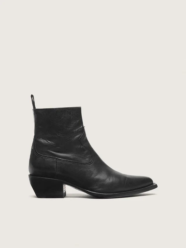 Men’s low Debbie boots in black leather