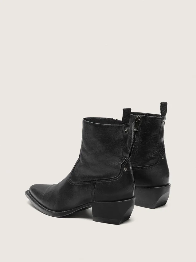 Men’s low Debbie boots in black leather