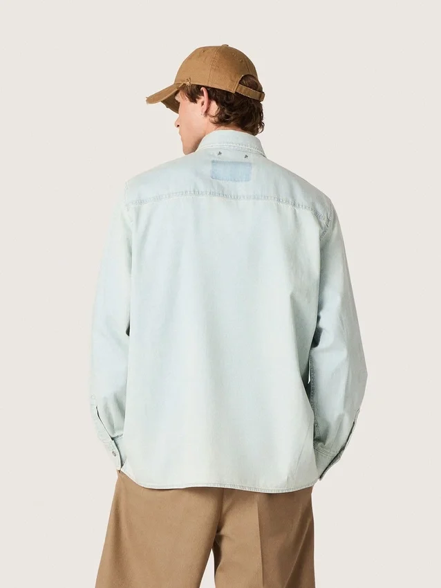Men’s overshirt in light blue denim