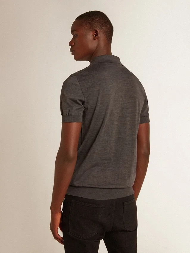 Men’s short-sleeved polo shirt in gray merino wool