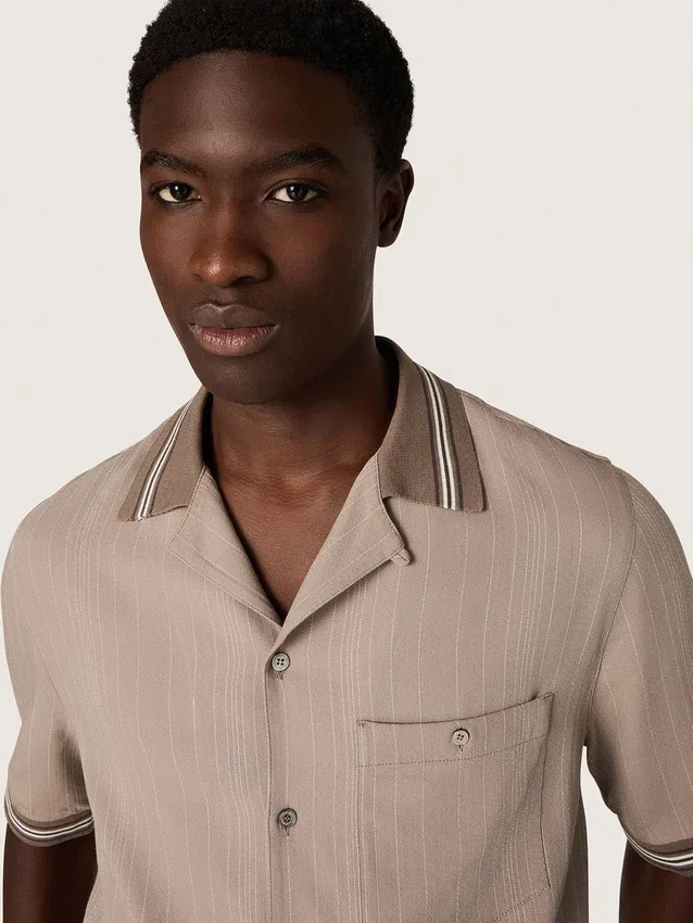 Men's short-sleeved shirt in gray cool wool with thin stripes