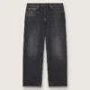 Men’s stonewashed-effect black jeans