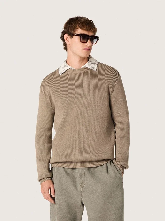 Men's sweater in light taupe organic cotton with embroidered logo