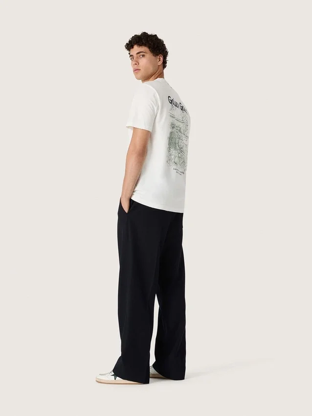 Men’s T-shirt with print on the back