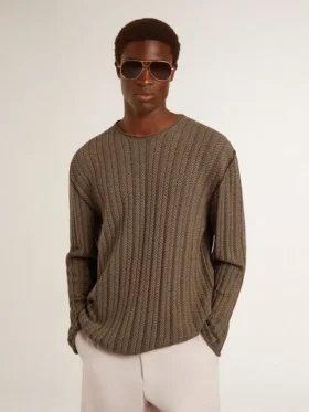Men’s travertine-colored sweater with ‘Golden’ patch lettering on the back